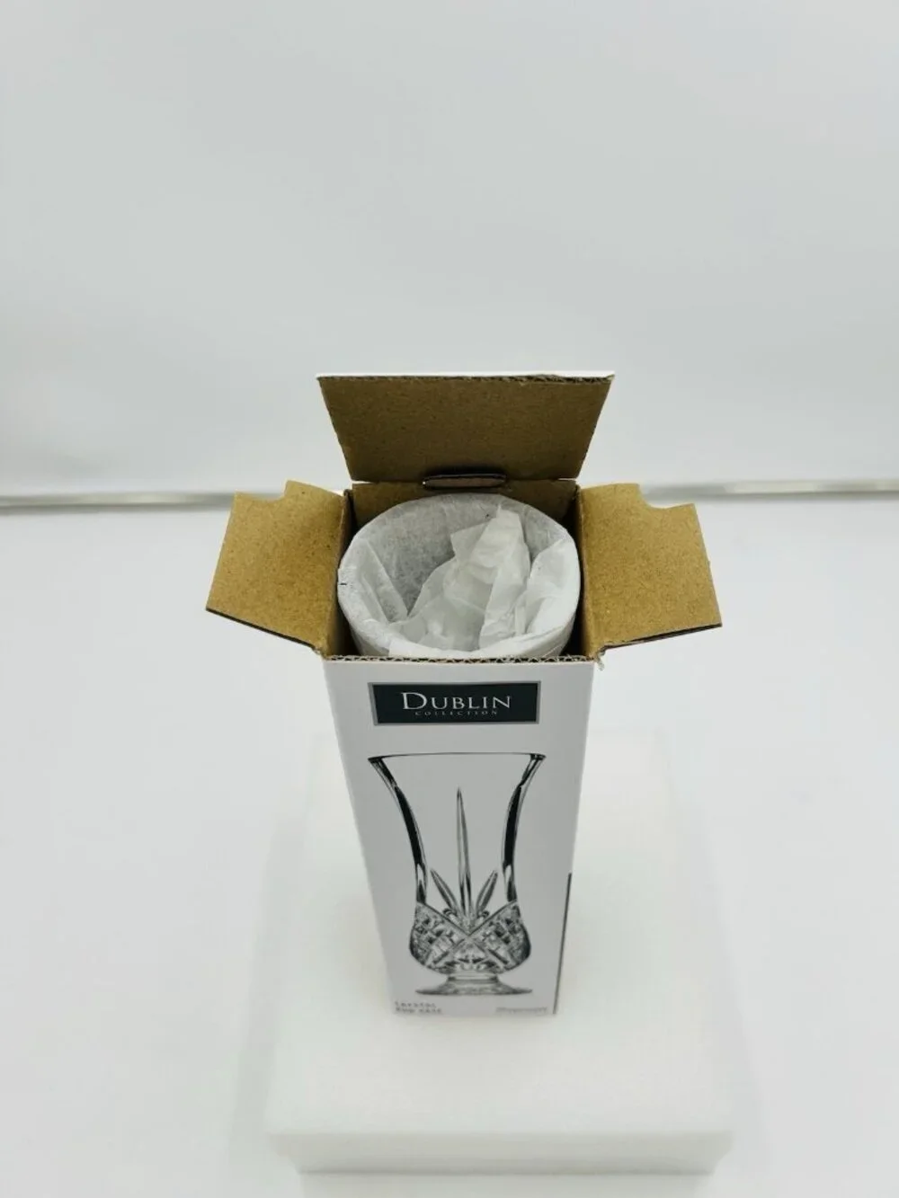 Dublin Collection Shannon By Godinger Crystal Bud Vase 8.5